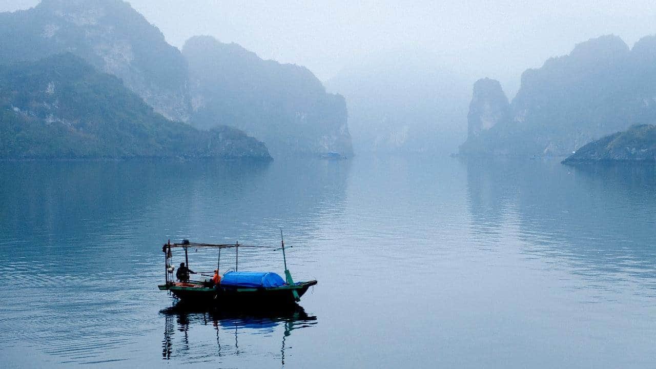 Halong bay : Travelling in Northern Vietnam