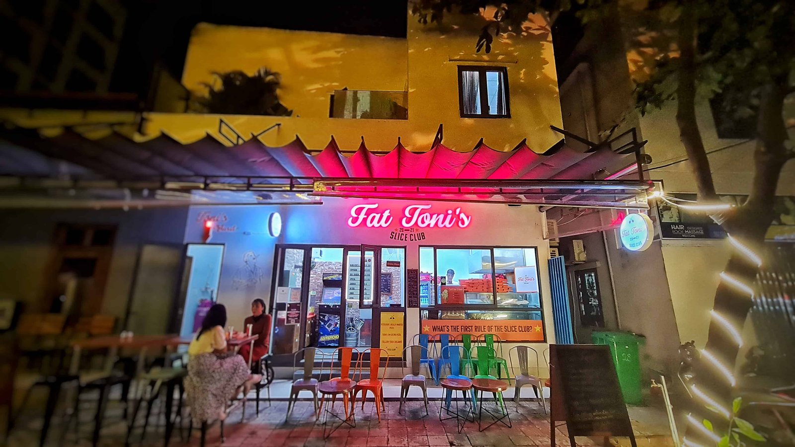 Fat Tony's Slice Club. Danang, Vietnam