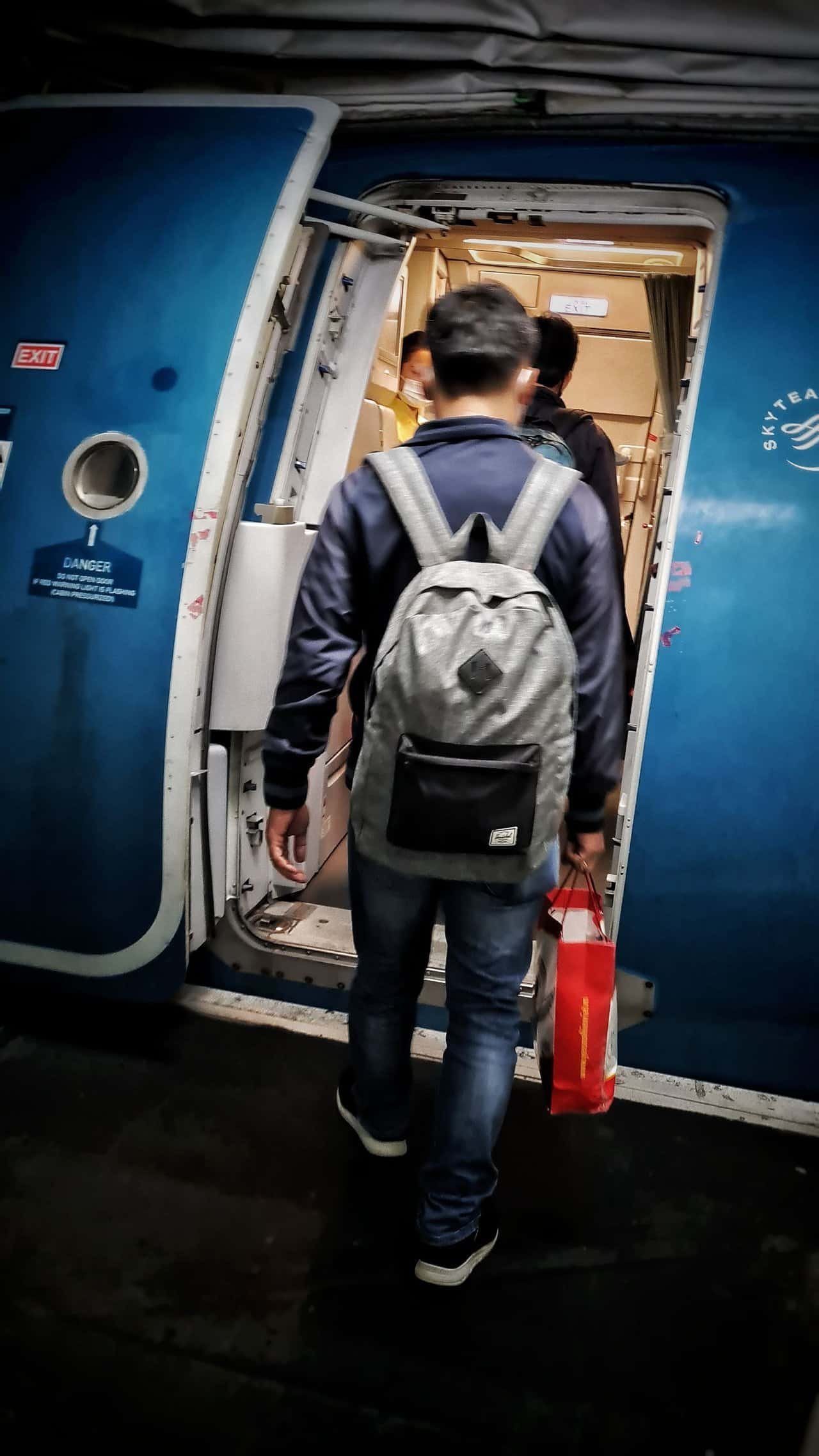 A big day of travel, 35 hours, danang, vietnam to jfk, nyc usa. 45 » 2026 » roaming sparrow 20211210_175753-01.jpeg