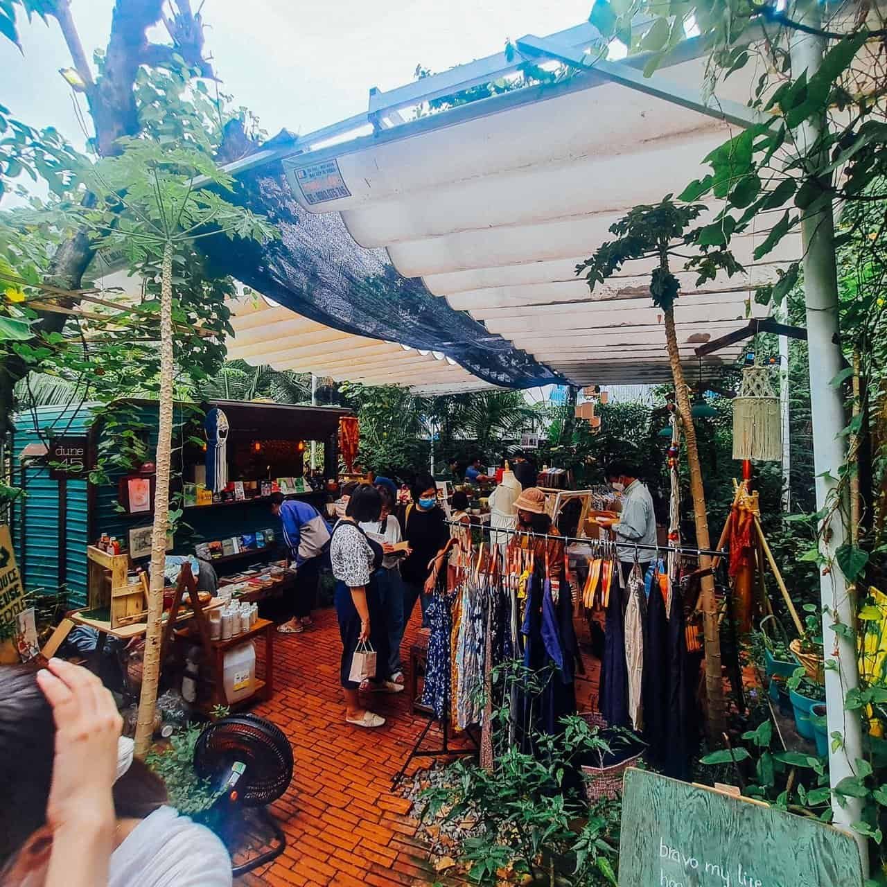 A community market at dune 45 cafe in danang vietnam 20 » 2026 » roaming sparrow 20220702_093755.jpg