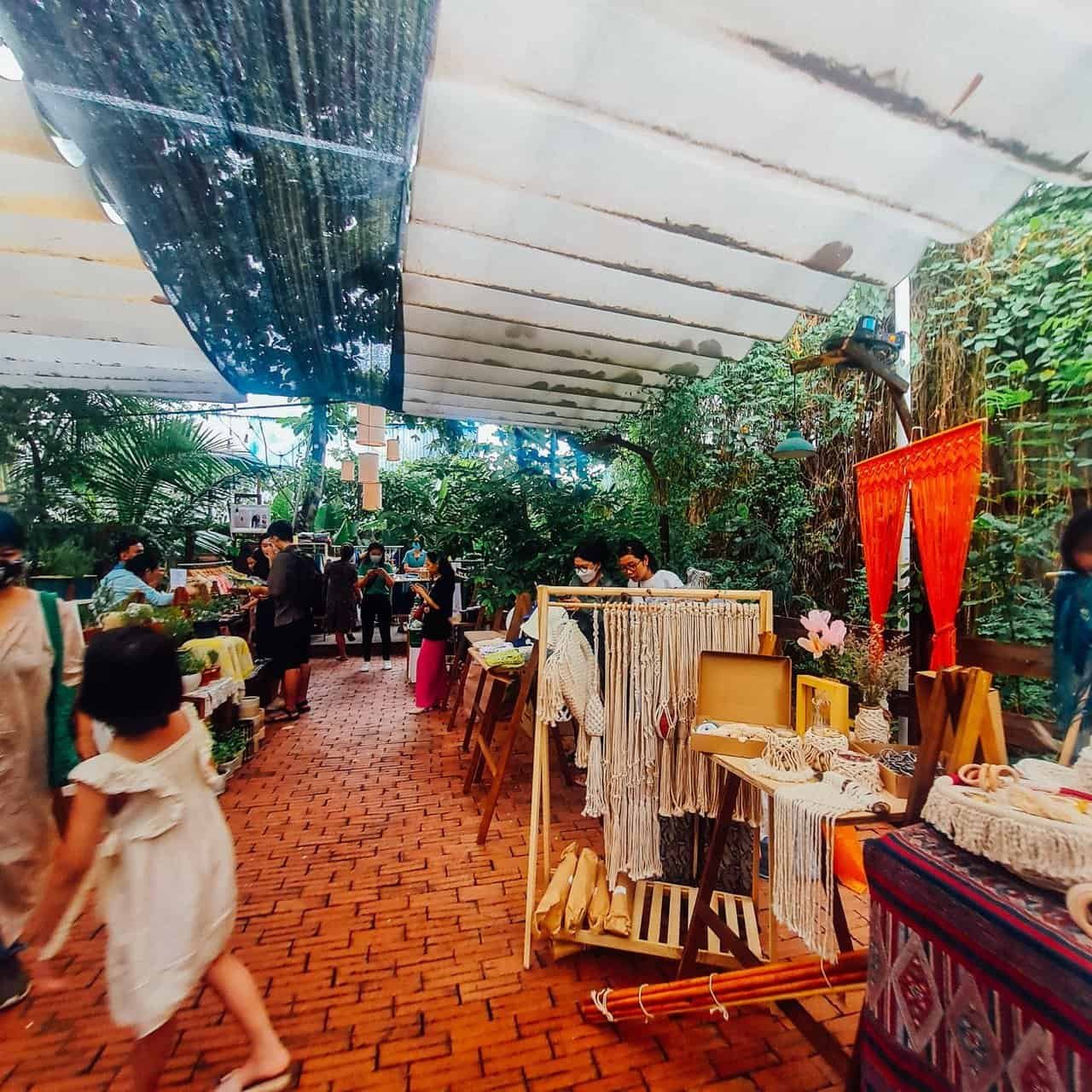 A community market at dune 45 cafe in danang vietnam 21 » 2026 » roaming sparrow 20220702_093812.jpg