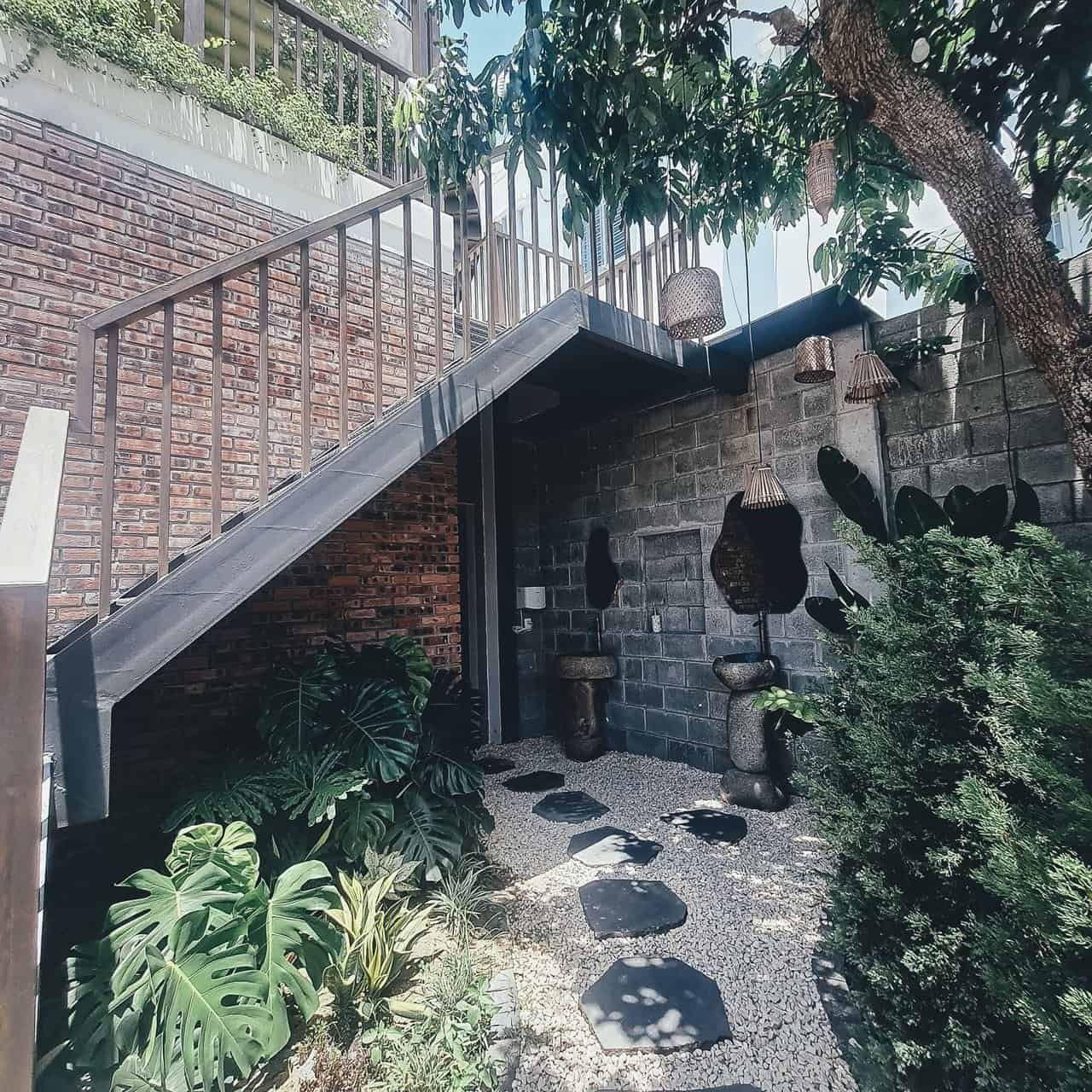 Grand t coffee: your co-working haven in danang, vietnam 18 » 2026 » roaming sparrow 20230629_120009.jpg