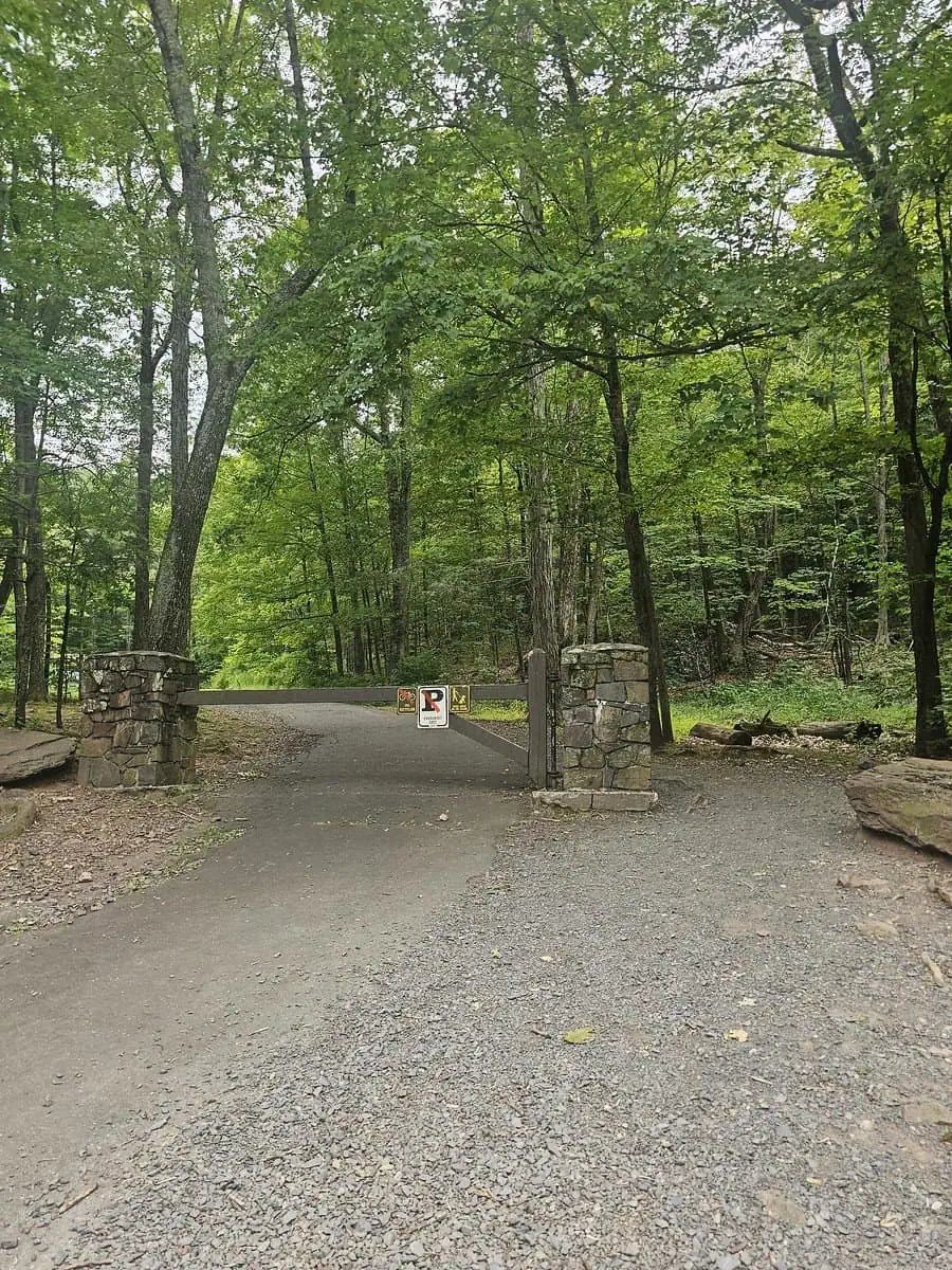 Heublein tower: a connecticut hiking classic 47 » 2026 » roaming sparrow image.png